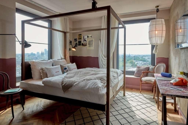 25hours Hotel Duesseldorf Das Tour (Düsseldorf)